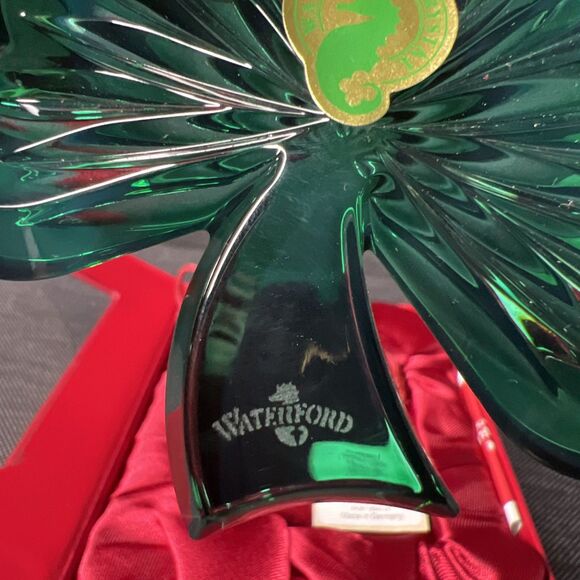 Waterford Crystal 2014 Annual Green Shamrock ornament with enhancer #164589 - Picture 4 of 11